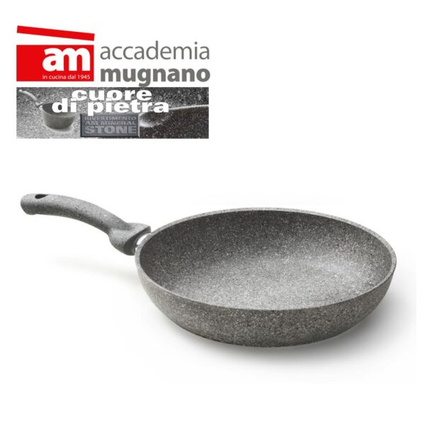 <h3>Accademia Mugnano</h3>
    Padella Cuore di Pietra 20 cm     

CUORE DI PIETRA E' una linea completa di padelle in alluminio forgiato ad alto spessore con rivestimento interno antiaderente AM MINERAL STONE; uno speciale rivestimento a effetto pietra dotato di micro particelle minerali naturali, rinforzato con titanio, per esaltare il sapore naturale dei cibi cucinando senza olio ne grassi